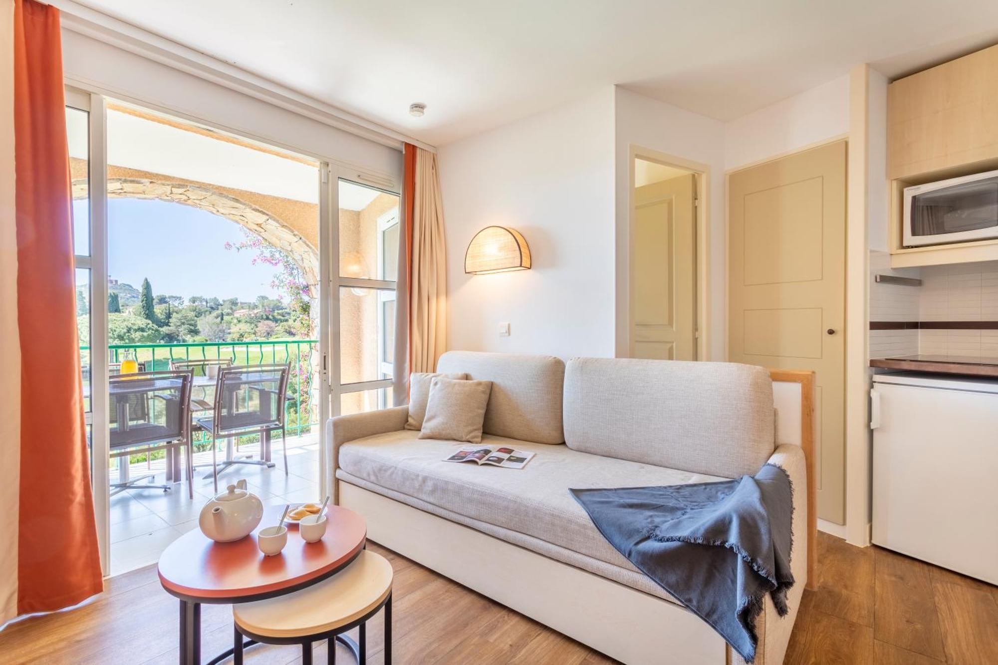 Superior One-Bedroom Apartment with Air Conditioning and Terrace (5 People) - Sea View,1596013790:JPEG